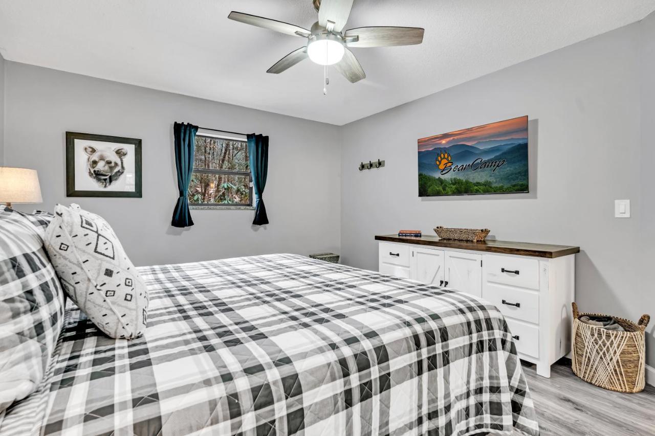 The Cozy Cove, Hot Tub, Wifi, 1089 Free Tickets Each Paid Day, Dollywood And More Севьервилл Экстерьер фото